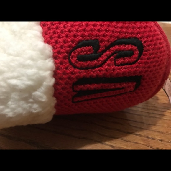 Victoria Secret Cozy Slippers Red New - Picture 2 of 7